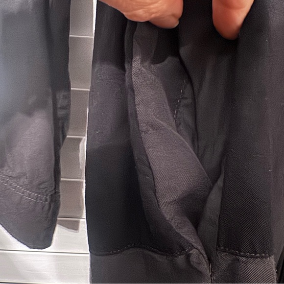 GAP Charcoal Button-Front Robe
1 - Picture 5 of 7